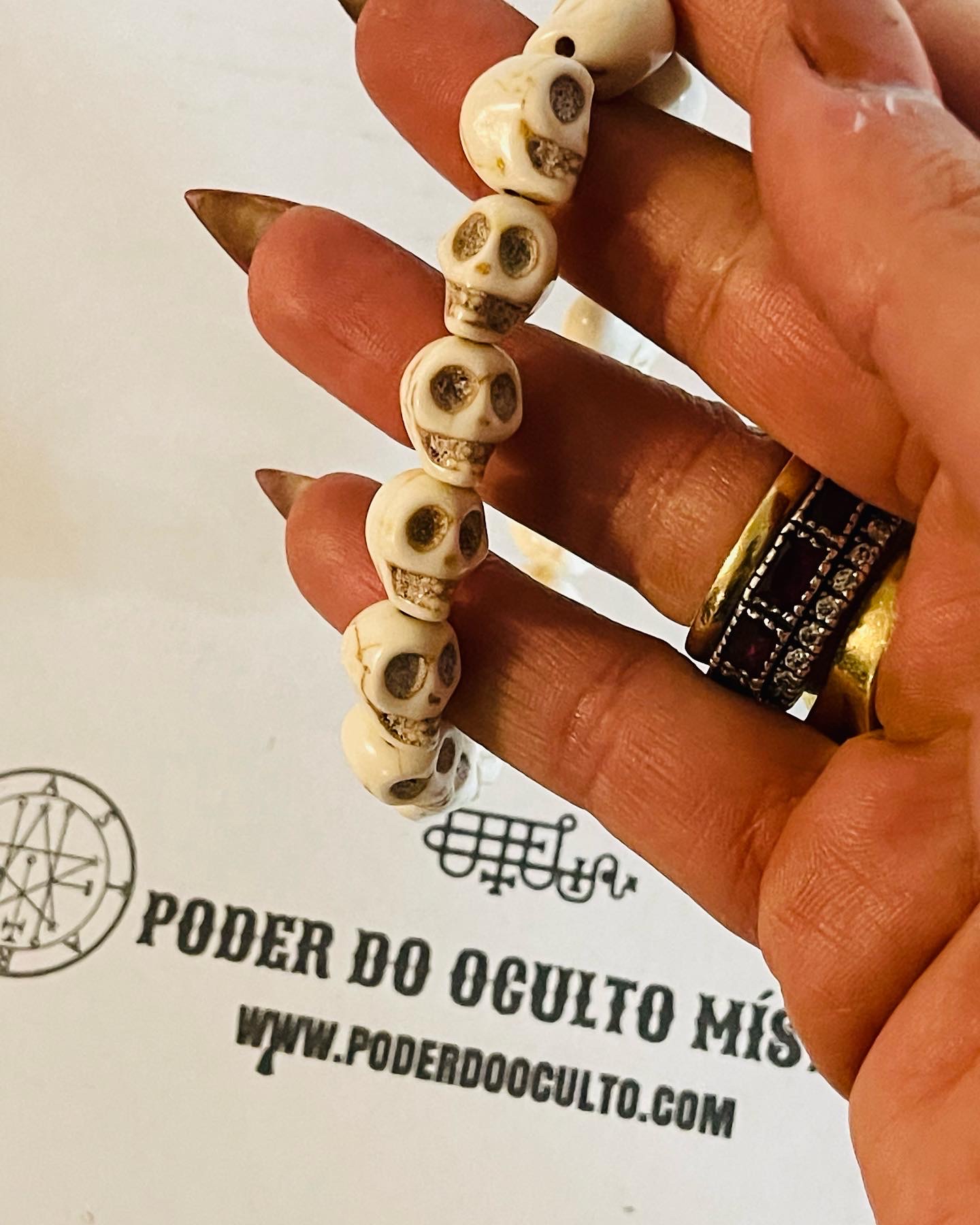 PULSEIRA CAVEIRA DE OSSO 