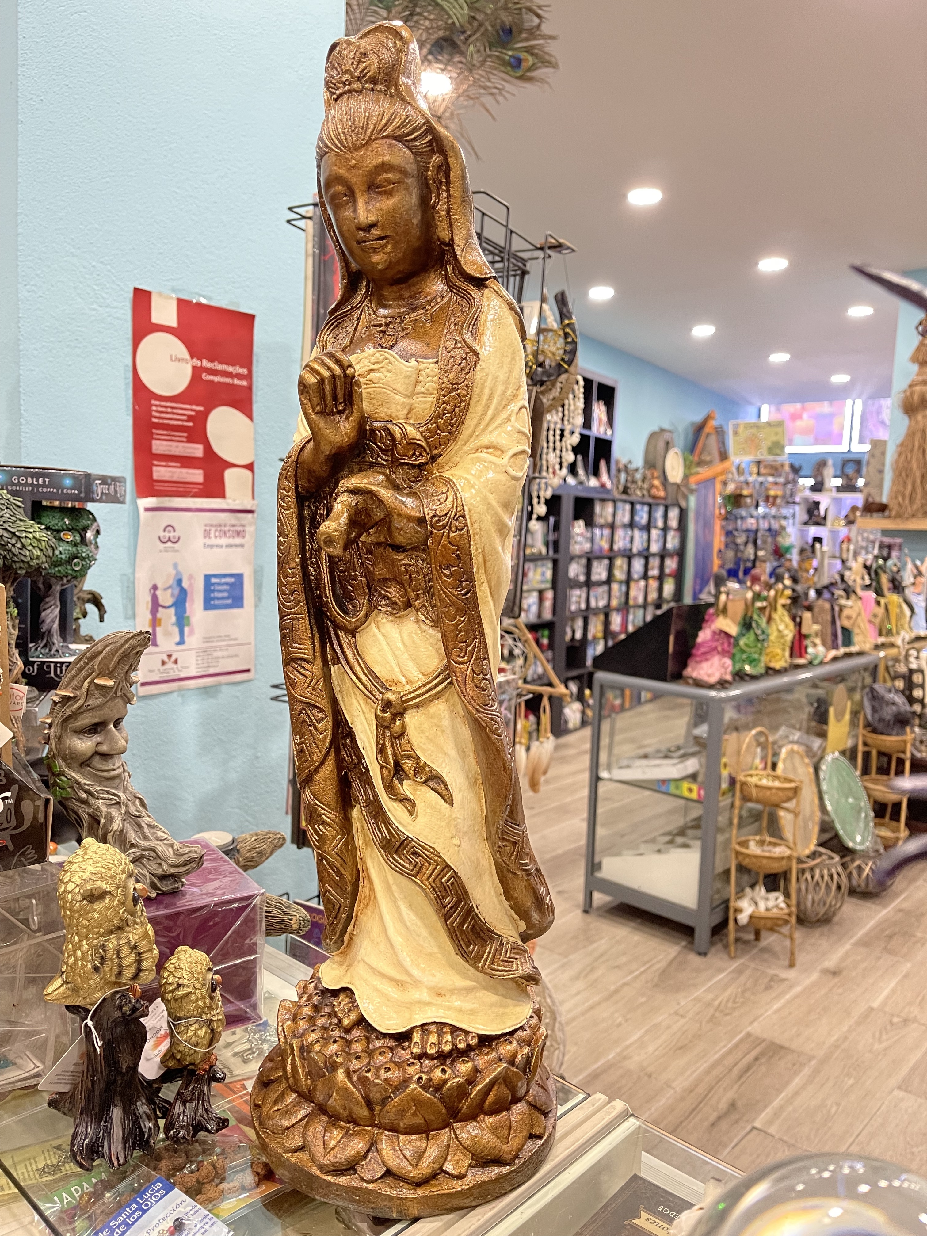 MESTRA KUAN YIN