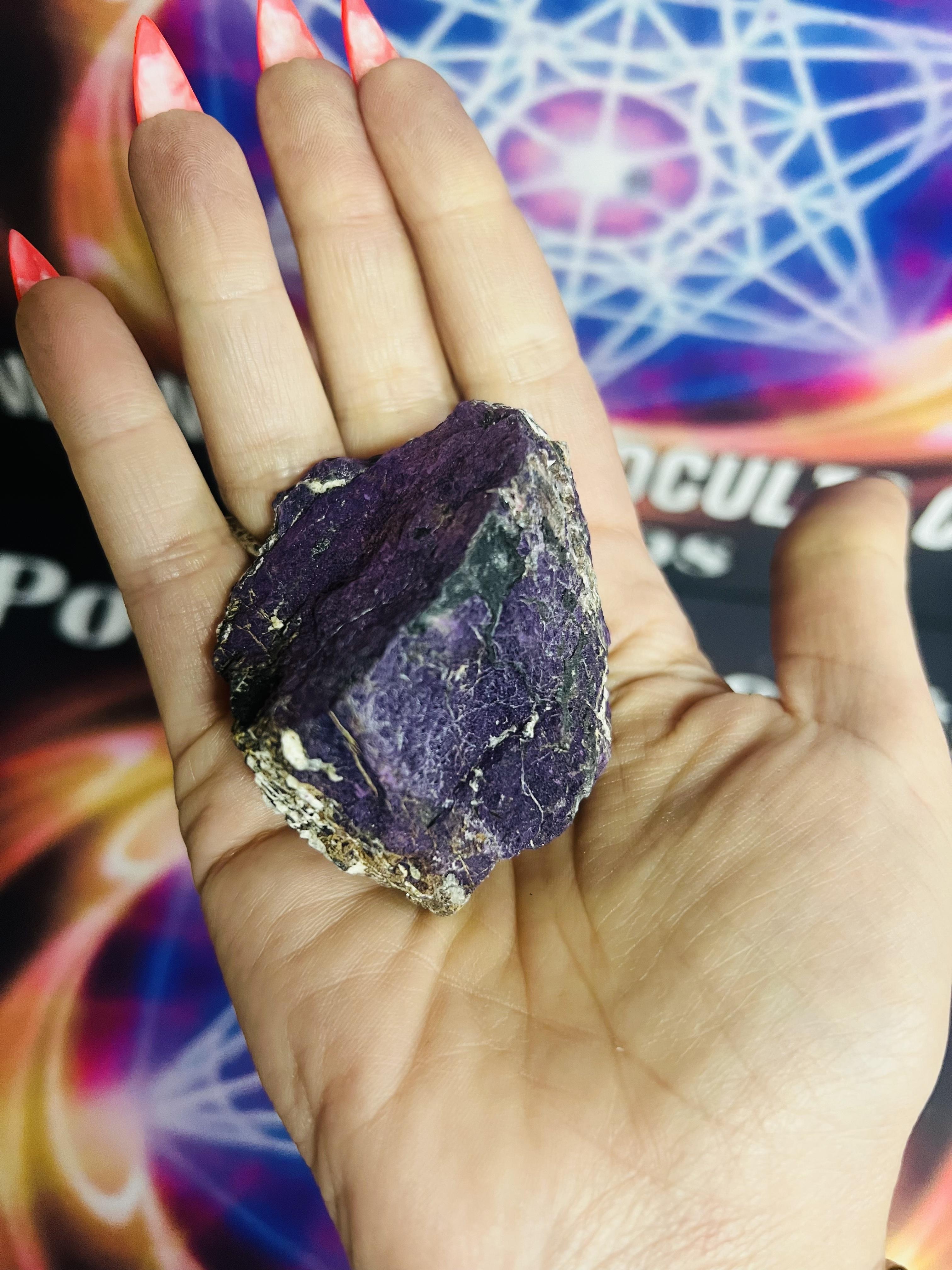 PEDRA PURPURITA EM BRUTO (Purpurite)