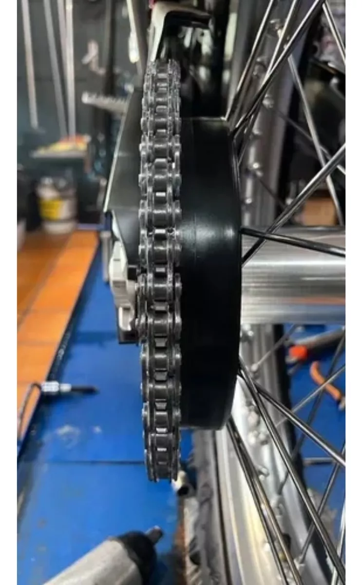 Protetor de Corrente, Cubo e Cremalheira UNIVERSAL - Preto