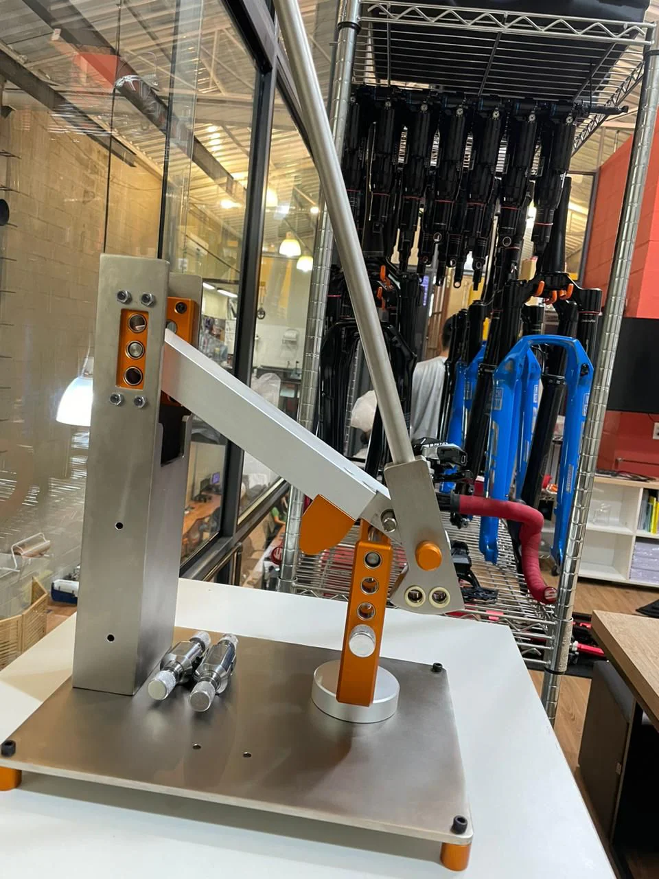 SHOCKTESTER - Teste de amortecedores traseiros