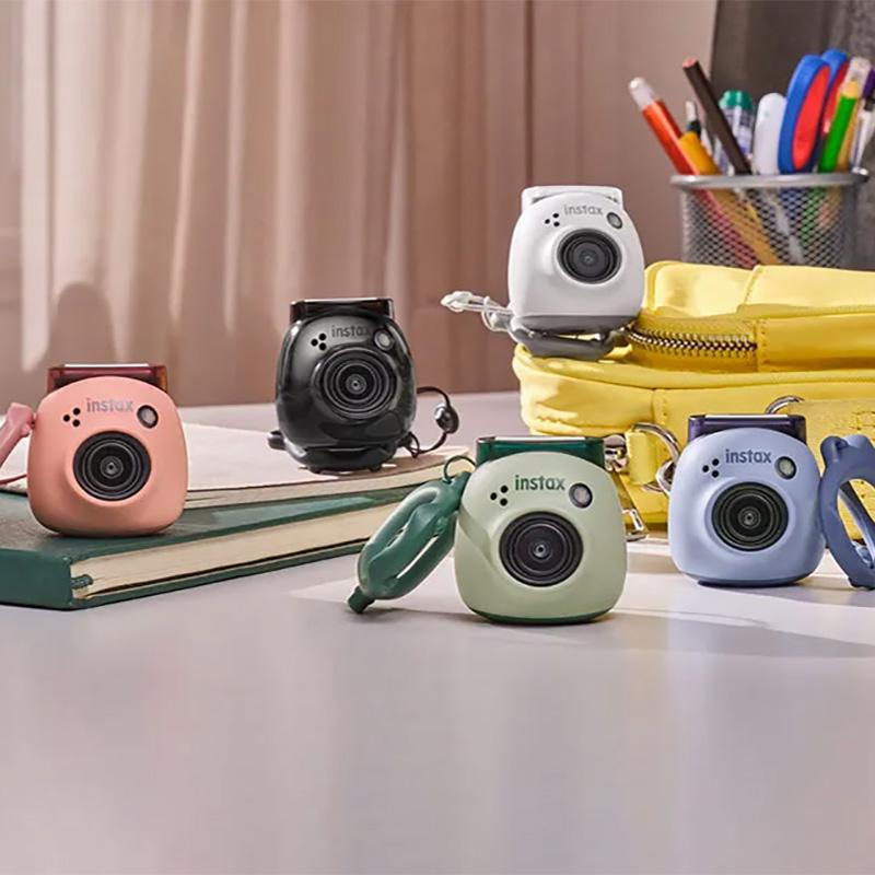Instax Pal Negro Metalizado