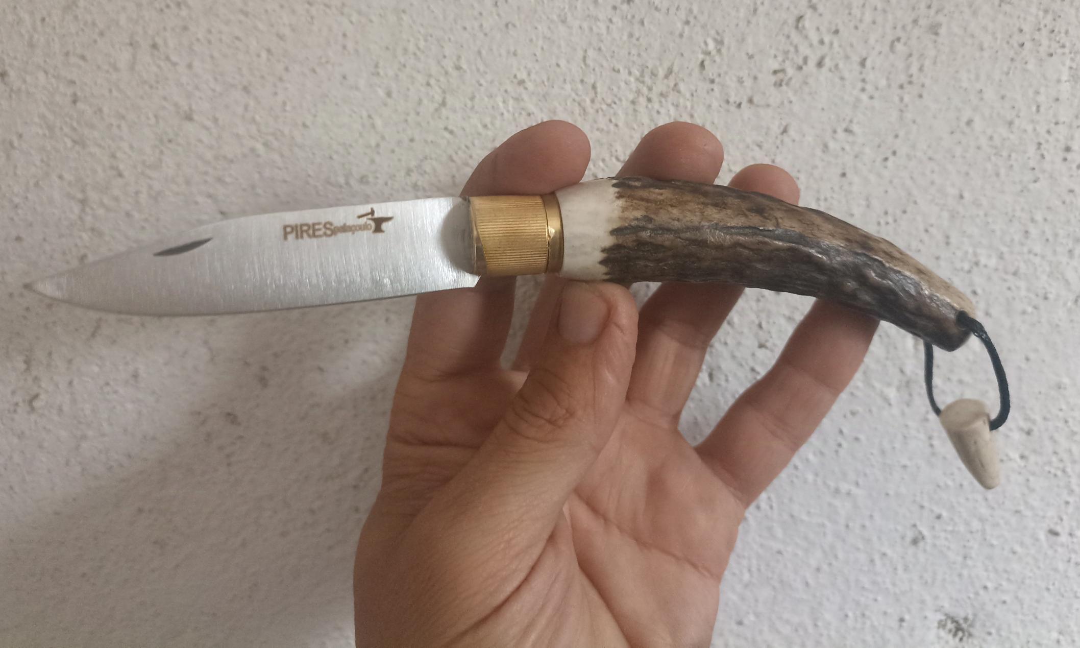 Produto canivete em haste de veado 