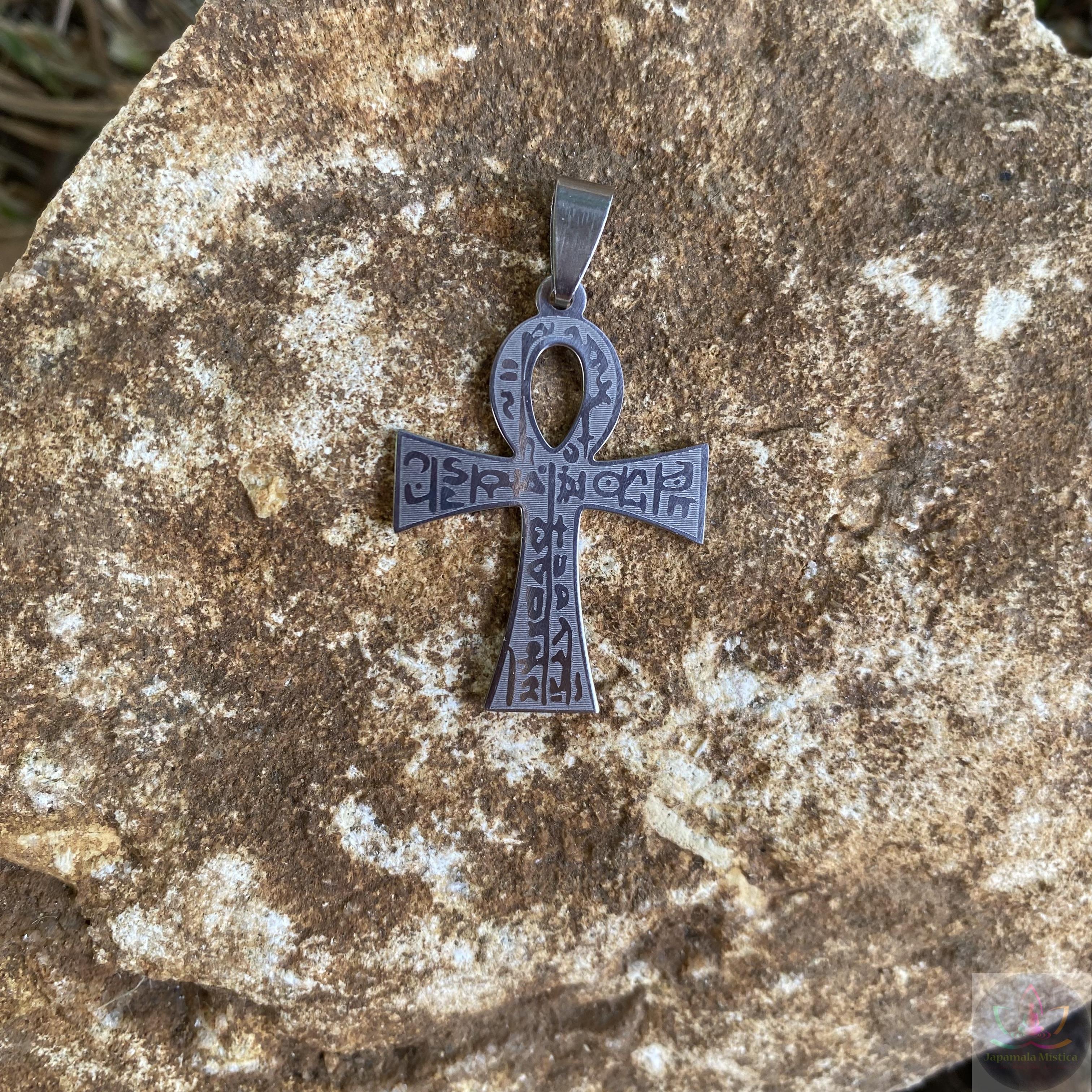 Medalha Cruz Ankh Ao 3,5 cm x 2,5 cm