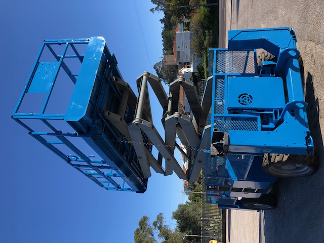 Plataforma Elevatória GENIE - GS4390