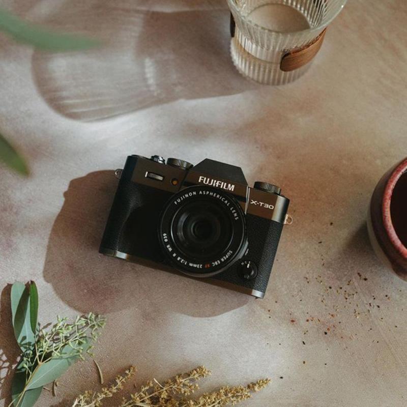 Fujifilm Digital X-T30 III Charcoal Silver + 13-33 mm