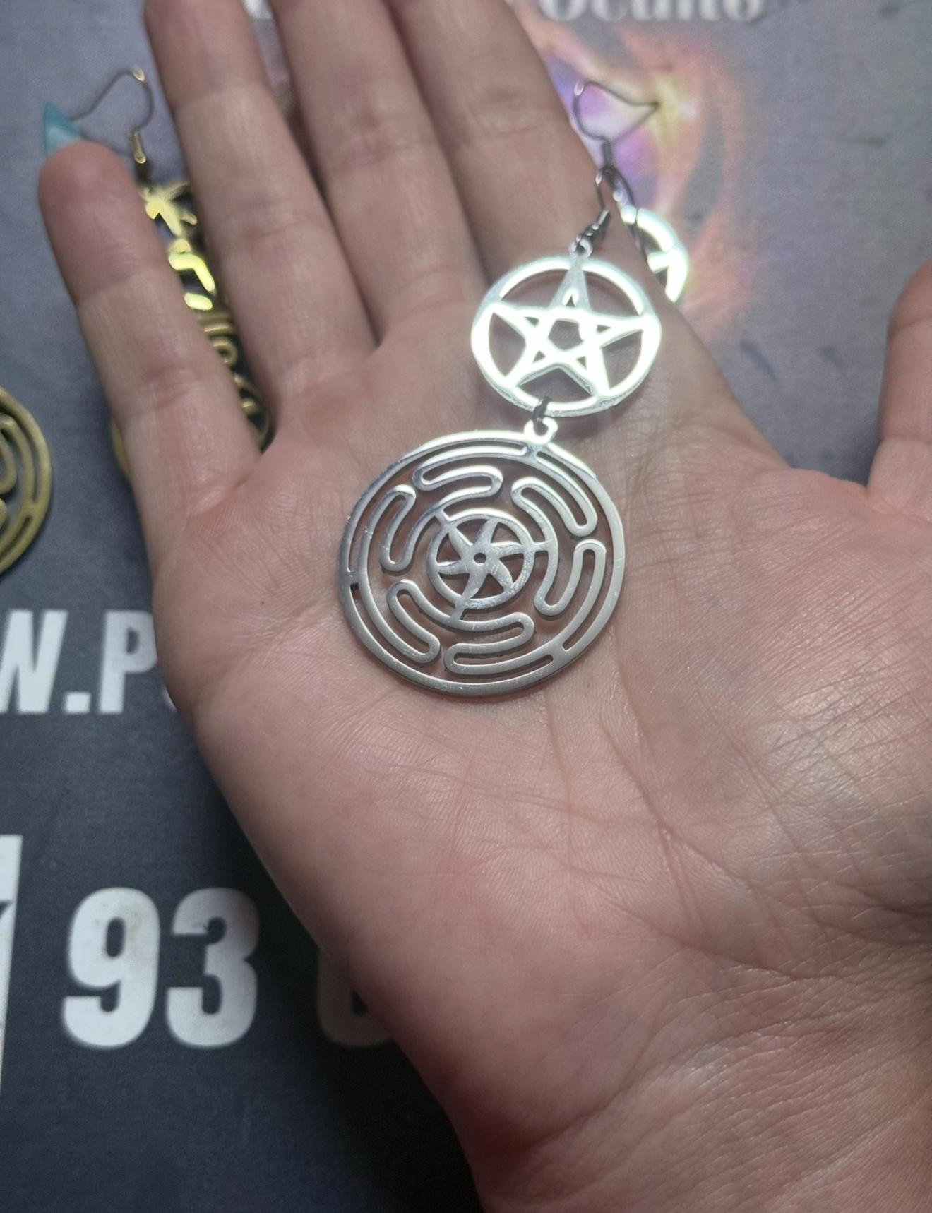 BRINCOS HECATE 